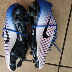Brand new Nike cleats..never worn